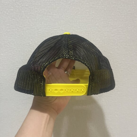 NET Pokémon Pikachu Peek Adult SnapBack Truck Hat OSFM COMIC CON - Picture 4 of 5